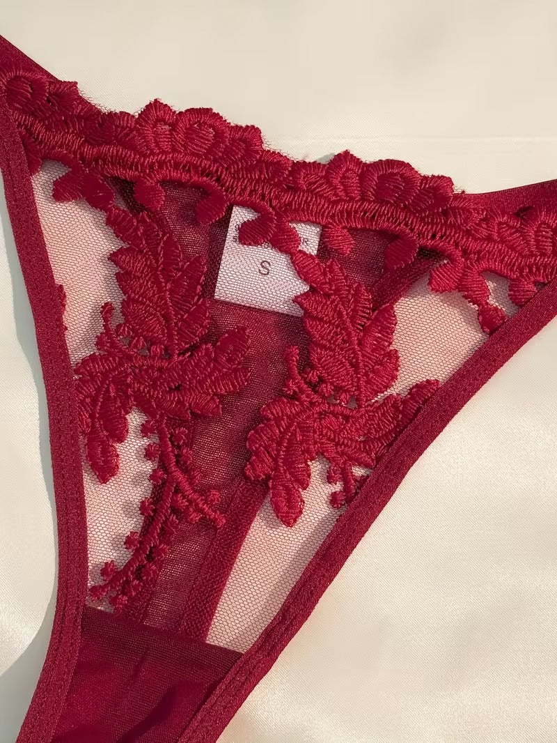 Lace Lingerie Set – Embroidered Bra & Panty
