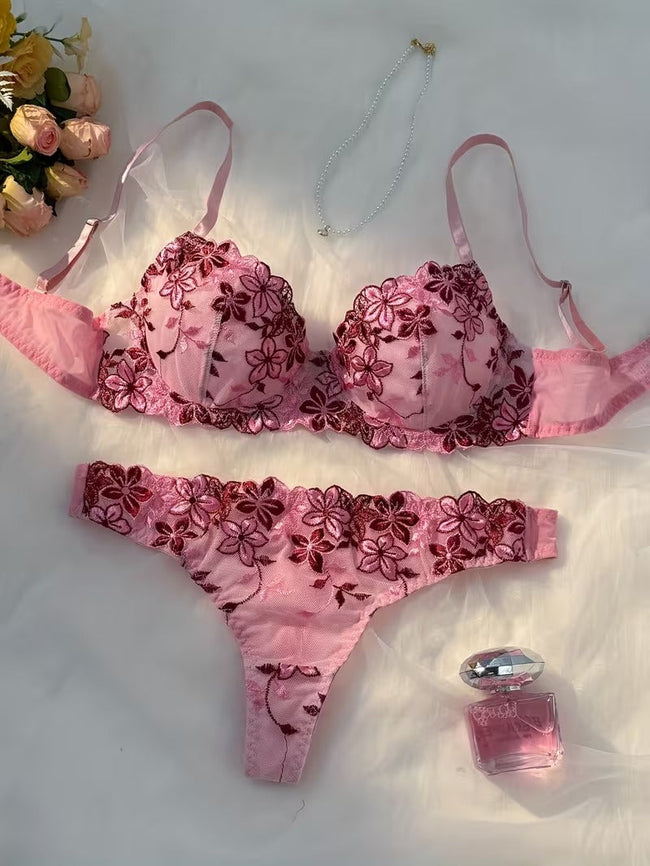 Lace Lingerie Set – Embroidered Bra & Panty | Lingeress