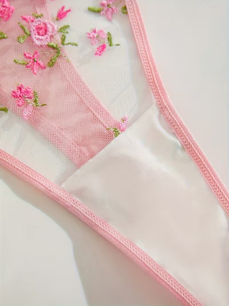 Lace Lingerie Set – Embroidered Bra & Panty | Lingeress