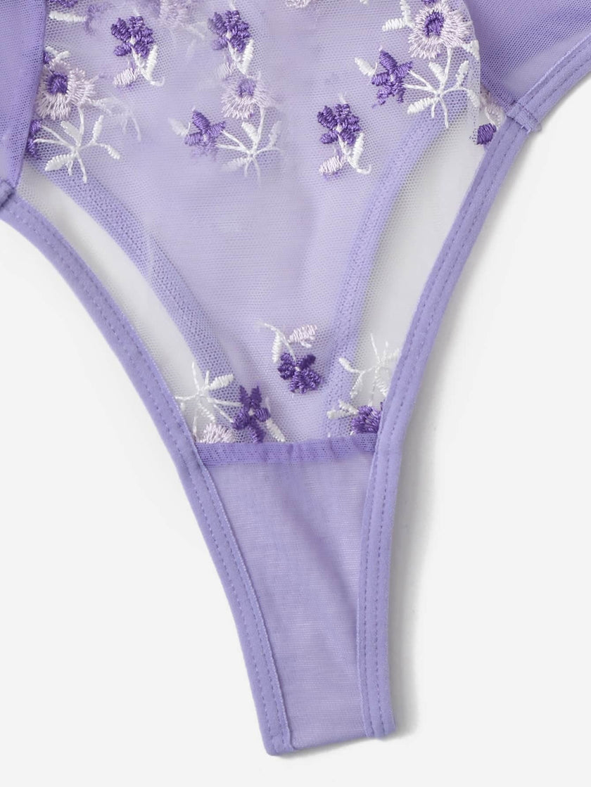 Lace Lingerie Set – Embroidered Bra & Panty