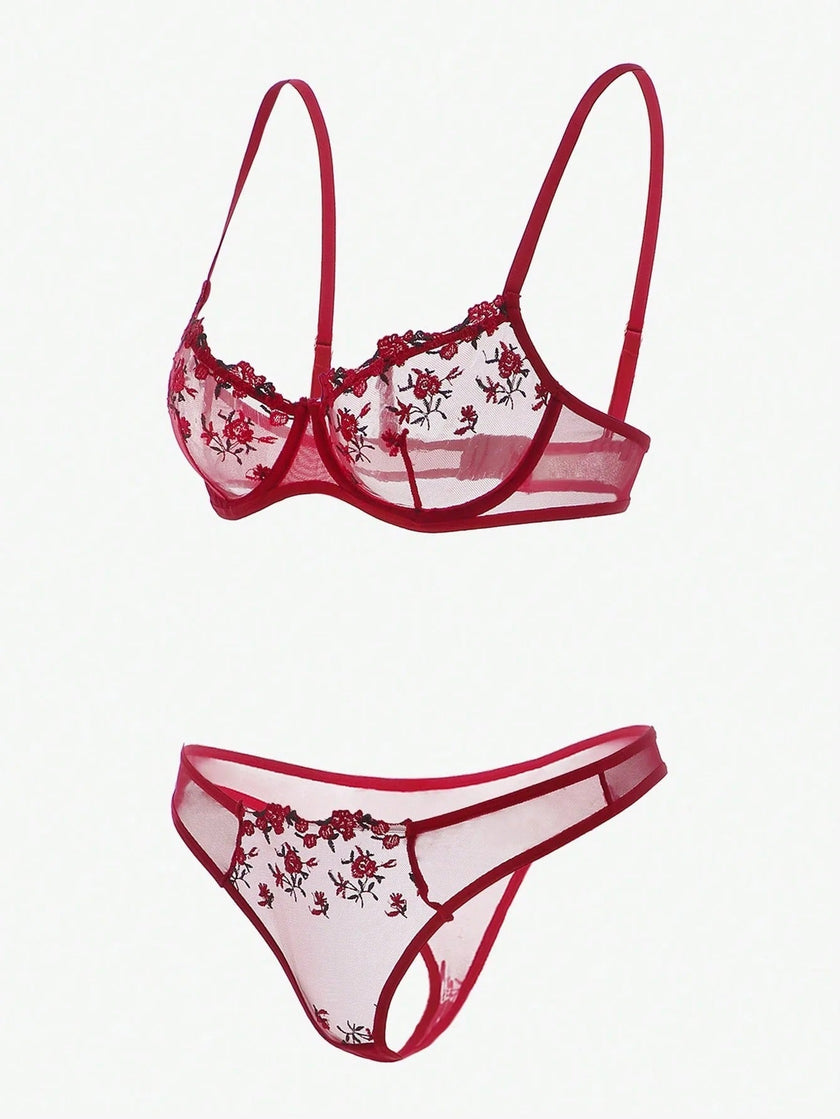 Lace Lingerie Set – Embroidered Bra & Panty