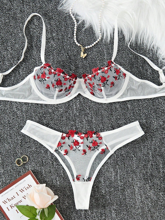 Lace Lingerie Set – Embroidered Bra & Panty