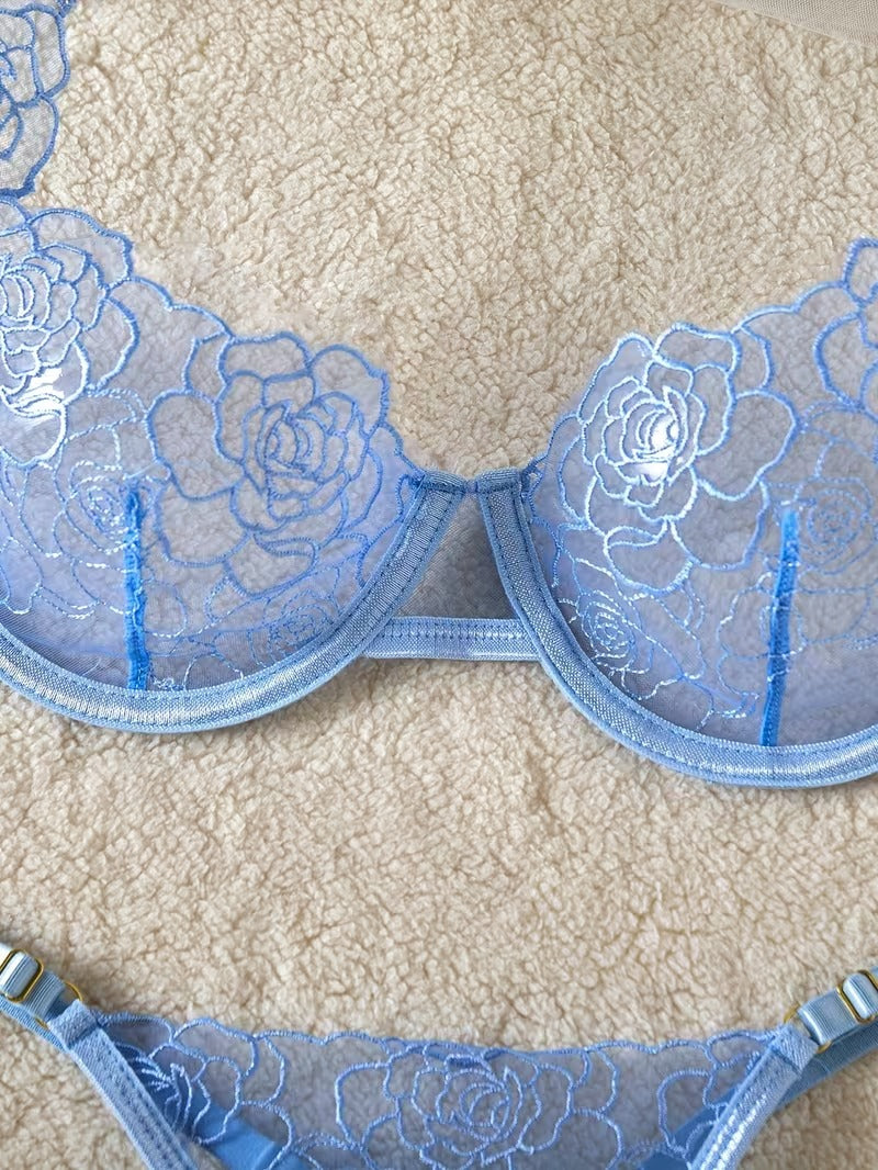 Lace Lingerie Set – Embroidered Bra & Panty | Lingeress